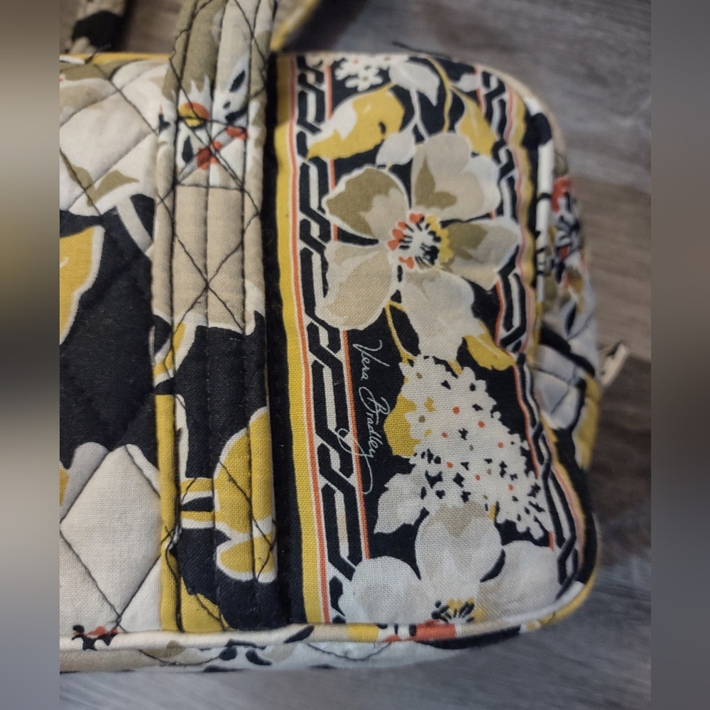 Vera Bradley Yellow and Black Floral Quilted Shoulder Bag - Picture 4 of 14
